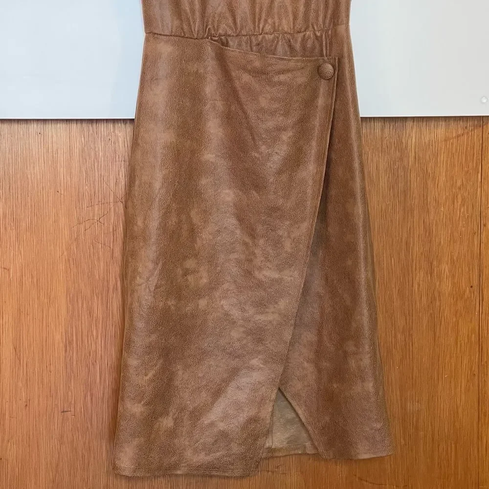 NWT Nordstrom Flattering Vegan Leather Sheath Dress + Slit in Camel Beige SZ S - Picture 13 of 15